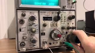 7L12 Tektronix spectrum analyzer running on Tektronix 7403 mainframe oscilloscope