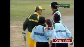 Young Harbhajan Singh and Ricky Ponting full sledging and fight