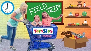 Toy School Field Trip to a REAL Toys R Us !!!