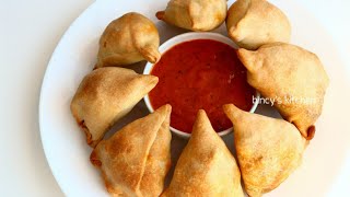 എണ്ണയിൽ പൊരിക്കാതെ ഒരു ചിക്കൻ സമോസ | Baked Chicken Samosa Recipe Malayalam | No Oil Snacks Malayalam