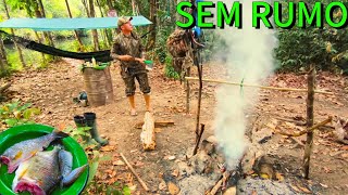 Dormindo à beira do rio em terras selvagens Rumo ao desconhecido: Desbravando um rio no Matogrosso