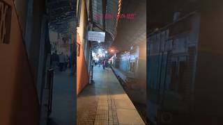 දවල් දුවන බදුල්ල නයිට් මේල්🧊 badulla Night Mail #railway #railwar #railwarwithnlc #travel