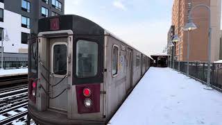 MTA: R142 (4) train leaving 176 St