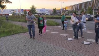 Syrische man ziet na half jaar vrouw in Apeldoorn - RTL NIEUWS