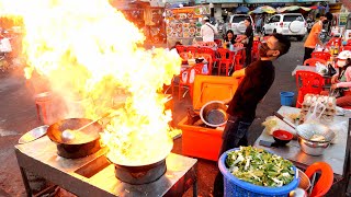 Amazing skill! Street wok master’s super speed cooking | Cambodian Street food