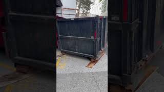 Dropping of a bin with hooklift kenworth truck #kenworth #trucking #bin #youtube