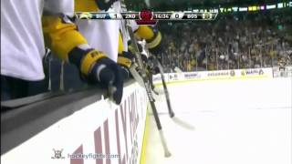 Hockeyfighters.cz  Craig Rivet vs Milan Lucic.wmv