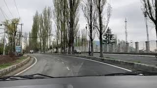 Driving thru Srinagar