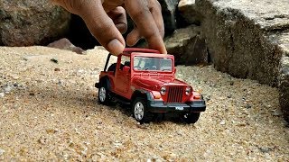 mahindra thar diecast model