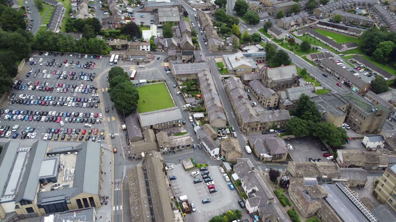 Park Hill, Skipton - Drone Flight (DJI Mini 2, 4K) - YouTube