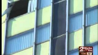 Wife arrested for pushing husband out 25th floor window