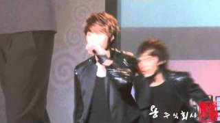 [FANCAM] 110126 B2ST 비스트 Junhyung SHOCK @ BBQ Mini Concert