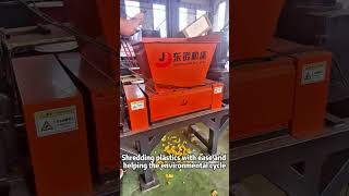 Ultra Decompression Shredder Shreds Plastic Boxes Safely and Efficiently #industrialshredder