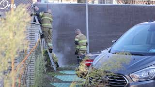 Brandweer breekt muur open om poes te bevrijden