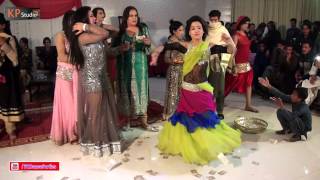MAYA PUNJABI MUJRA PERFORMANCE @ WEDDING MUJRA PARTY 2017 MAYA PUNJABI MUJRA PERFORMANCE @ WEDDING MUJRA PARTY 2017