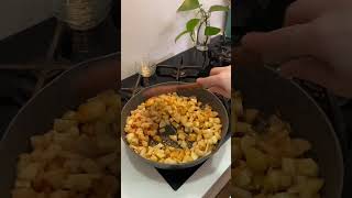 Mfarket batata(potatoes sauté in onions)Recipe.مفركة بطاطا