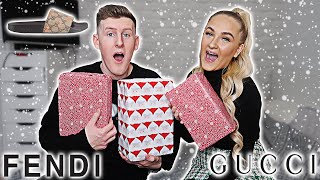 HUGE PRESENT SWAP WITH GIRLFRIEND!! (WHAT WE GOT EACHOTHER FOR CHRISTMAS 2021)