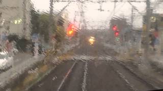 雨でもなかなか空転しない1380系