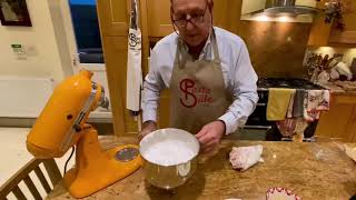 Toni making Marigosos (Sardinian meringues)