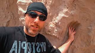 🖐 Handprints in rocks 🪨 Phenomenon