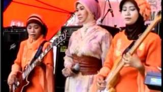 Sholawat Badar, Nur Afiyah * Qosidah ZUHRIYAH NADA - Sedayu Gresik ( Turi-Lamongan 27 Sept 2010)