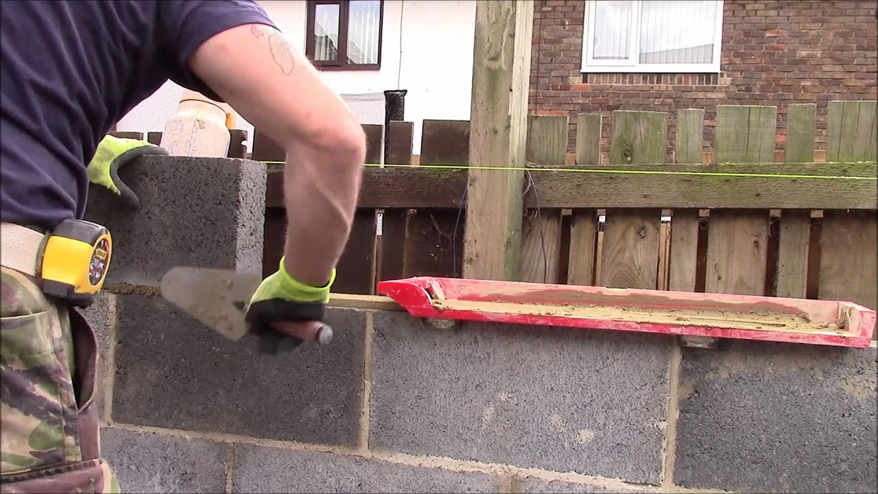 How I Built My Breeze Block Shed Part 2 - YouTube