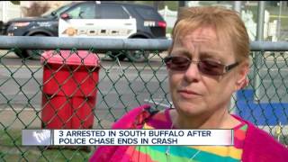 Chase ends with crash after trying to cash fake checks