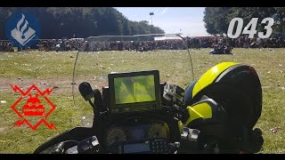 Lowlands toezicht verkeersstromen. Politie Vlogger Jan-Willem. NR 43