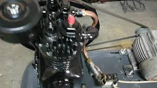 1952 DeVilbiss 330 4-1AIR COMPRESSOR