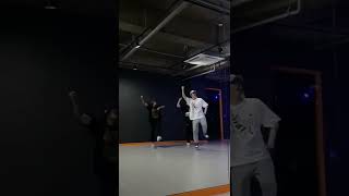 Yugyeom dancing to FWMGAB by French Montana ft. Moneybagg Yo #GOT7 #Yugyeom #shorts #fyp