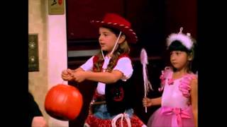 Will and Grace - Trick Or Treat Karen Style