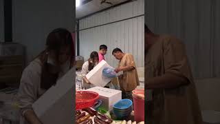 手背粗 烏魚子登場 流口水了 中彰海龍王 竹東市場 Amazing seafood auction, crazy price, #freshseafood 2 MP4 7 12 02 2024 Dec