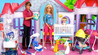 Barbie y Ken Decoran el Cuarto de Su Nueva Bebe