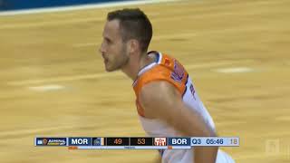 Smith grabs the ball and dishes a perfect pass to Mihailović (Mornar-Barsko zlato -Borac, 9.10.2021)