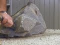 Откалываем кусок камня зубилом chipping a piece of stone chisel