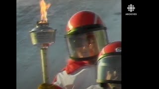 Le flambeau olympique porté en motoneige en 1988