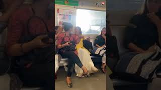 Female Version of 'Bahut Jagah Hai' : Two Women in Delhi Metro Fight Over Seat