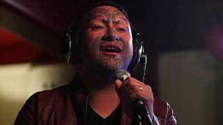 Rob Ruha performs 'Kalega' live