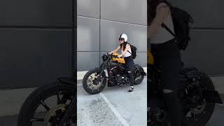 Cute girl with yellow HarleyDavidson ✨🖤✨ iron 883 #viral #youtubeshorts #khdrider #shorts #cute