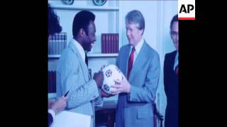 SYND 29 3 77 BRAZILIAN SOCCER STAR PELE MEETS PRESIDENT CARTER