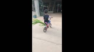 កូនក្មេងរៀនជិះកង់#23/ Children learn to ride a bike #23