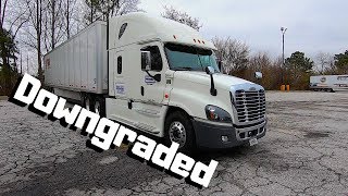 Company Downgraded Me To A OLD SEMI TRUCK | 2016 Freightliner Cascadia LONG HAUL Over The Road |