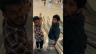 Flight Loo Pedha Stunt Chesa🥺| #shorts #flight #stunt #hyderabad #eating #friends #journey #viral