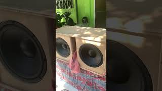 Dual 10 inches Targa subwoofer bass test