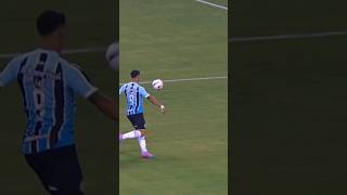 Primeiro gol do Suárez com a camisa do Grêmio 🥶 #suarez #grêmio