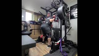 College professor squats 210kg/463lb