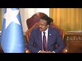 madaxweyne farmaajo oo waraaqaha aqoonsiga ka guddoomay danjireyaasha denmark ireland iyo poland.