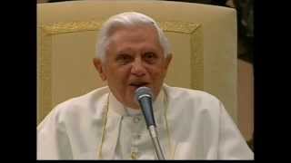 Benedetto XVI risponde \