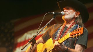 Willie Nelson Cancels Rest of Tour Due to Breathing Difficulties