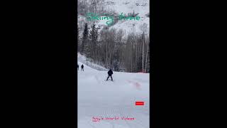 How to ski in the steep hills. Skiing time with Iggy’s World Videos!